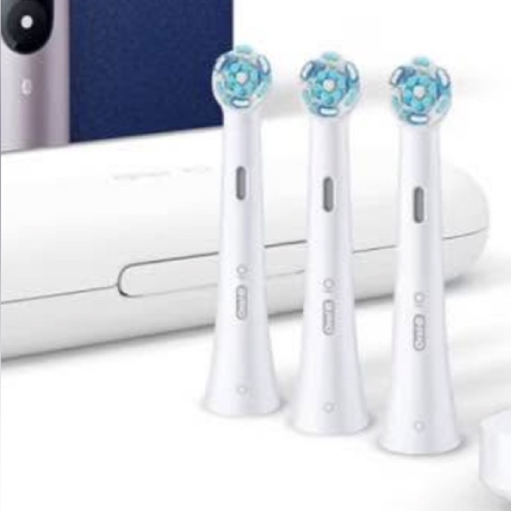 Oral-B iO Black Electric Toothbrush Heads